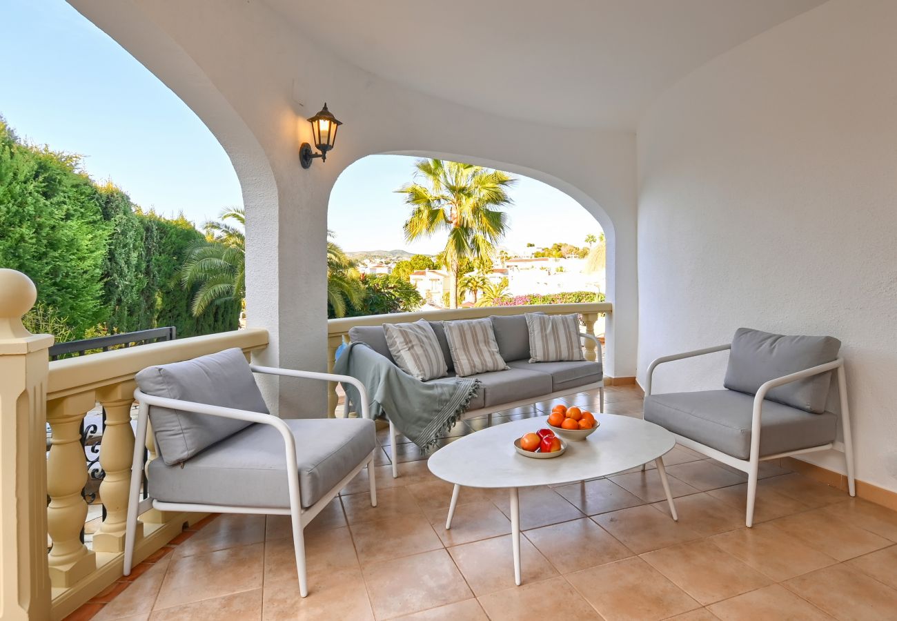 Villa in Moraira - Elegante Villa mit Platz für 8 Personen. – Privates Grundstück von 773 m² mit Garten und Terrasse.