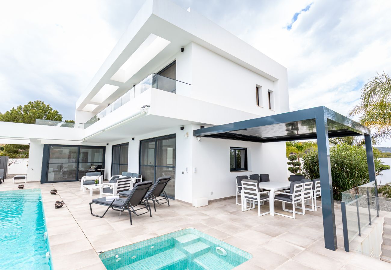 Villa in Moraira - Luxury Villa Felicita Moraira