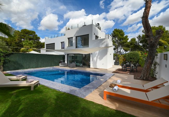 Вилла на Moraira - Villa Cap Blanc Moraira