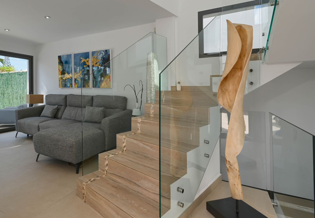 Вилла на Moraira - Villa Cap Blanc Moraira